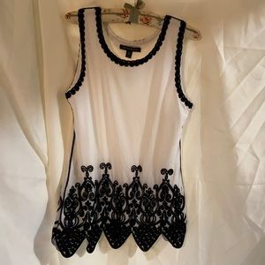 Black and white Juliette embroidered top